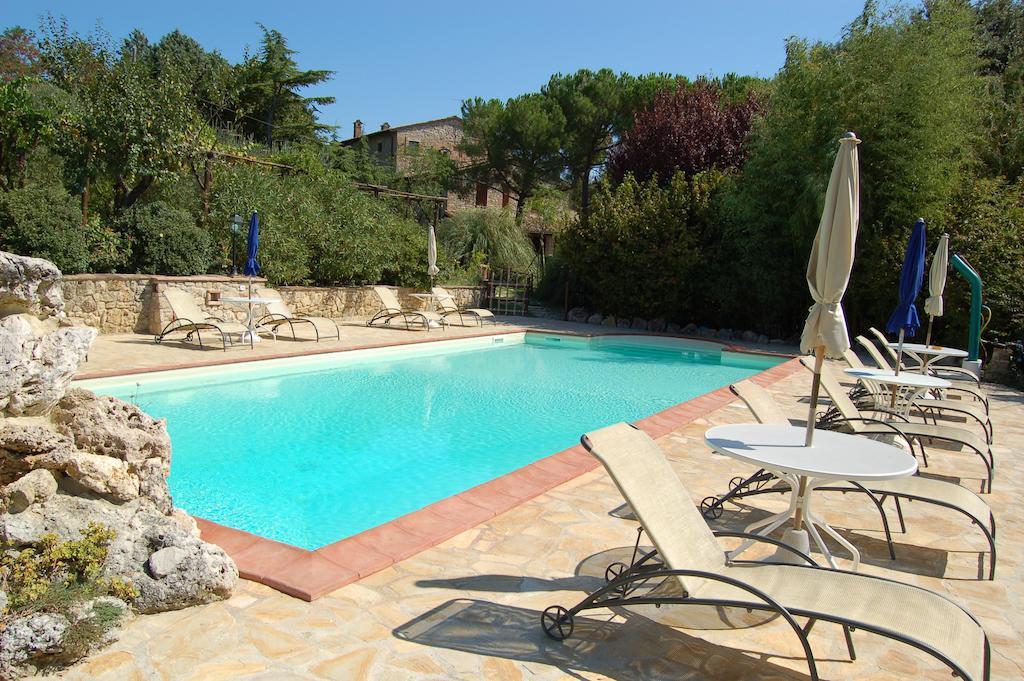 Agriturismo Casale Dei Frontini San Terenziano Bagian luar foto