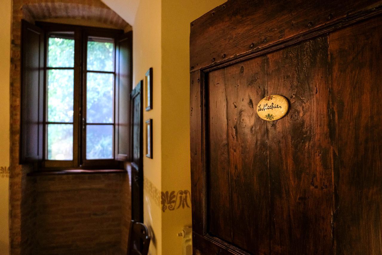 Agriturismo Casale Dei Frontini San Terenziano Bagian luar foto