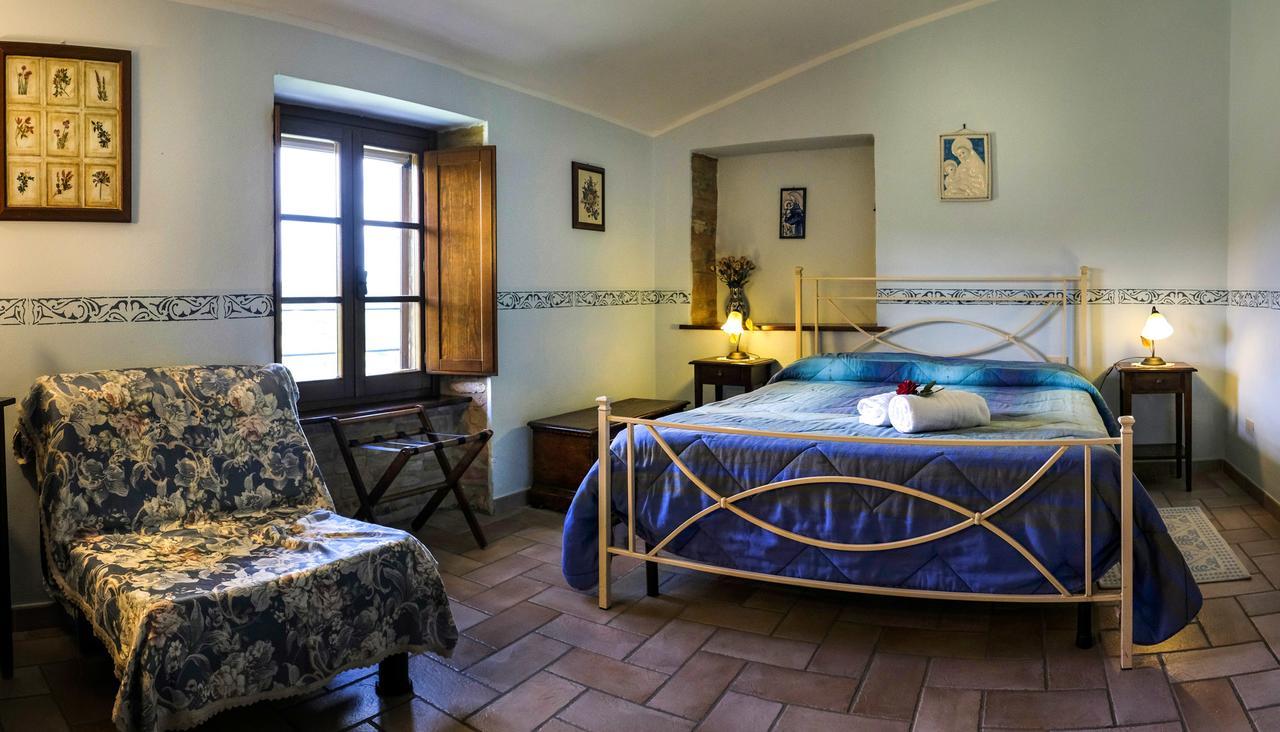 Agriturismo Casale Dei Frontini San Terenziano Bagian luar foto
