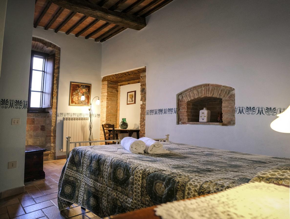 Agriturismo Casale Dei Frontini San Terenziano Bagian luar foto